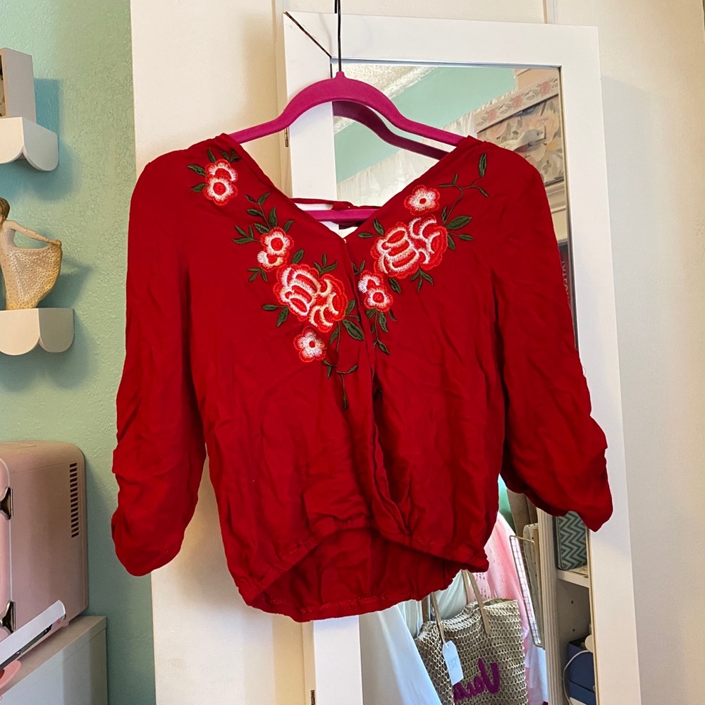 Floral embroidered top